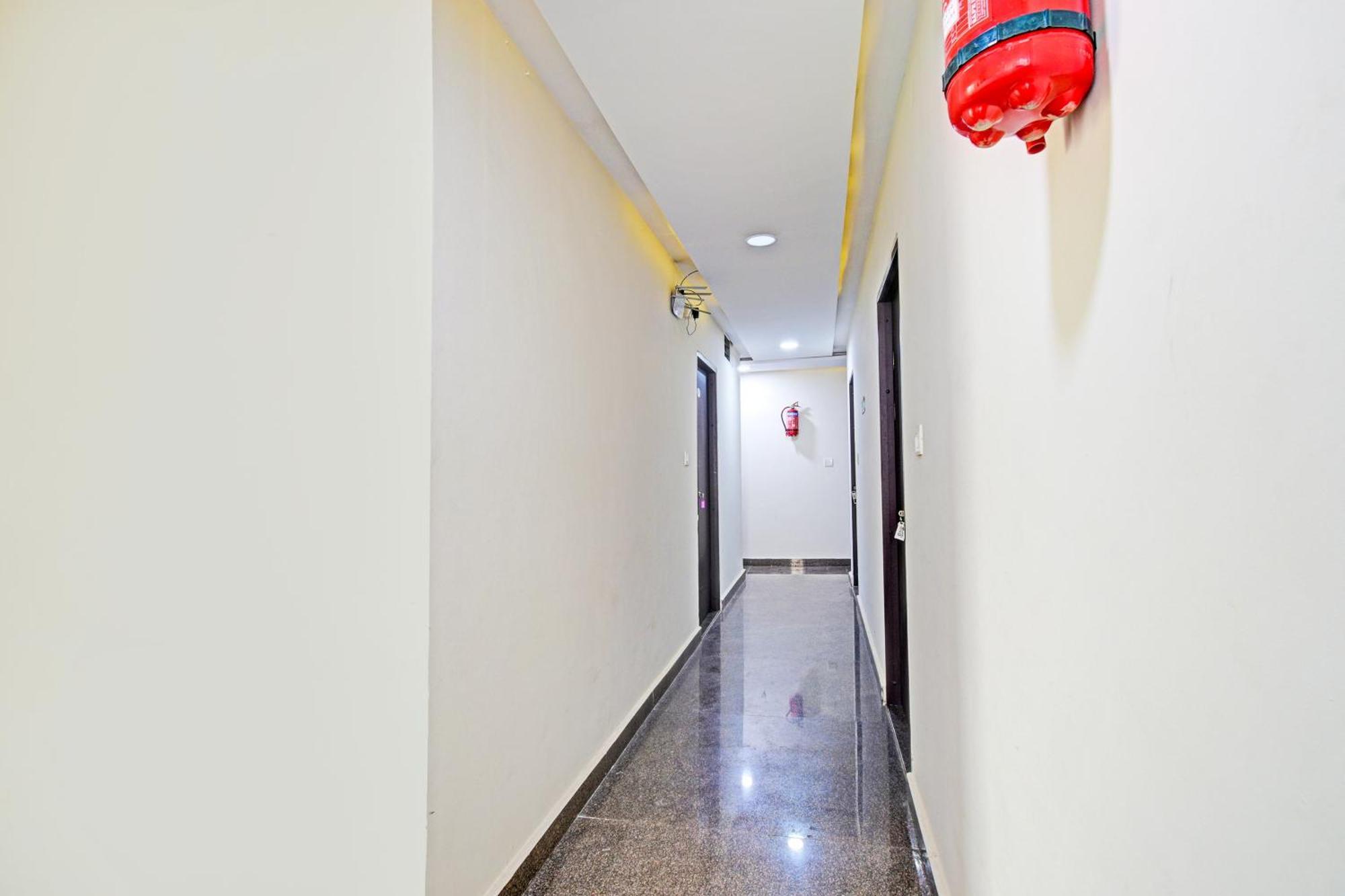 Treebo Trip Hotel Dunes Inn Kondapur (Telangana) Exterior foto