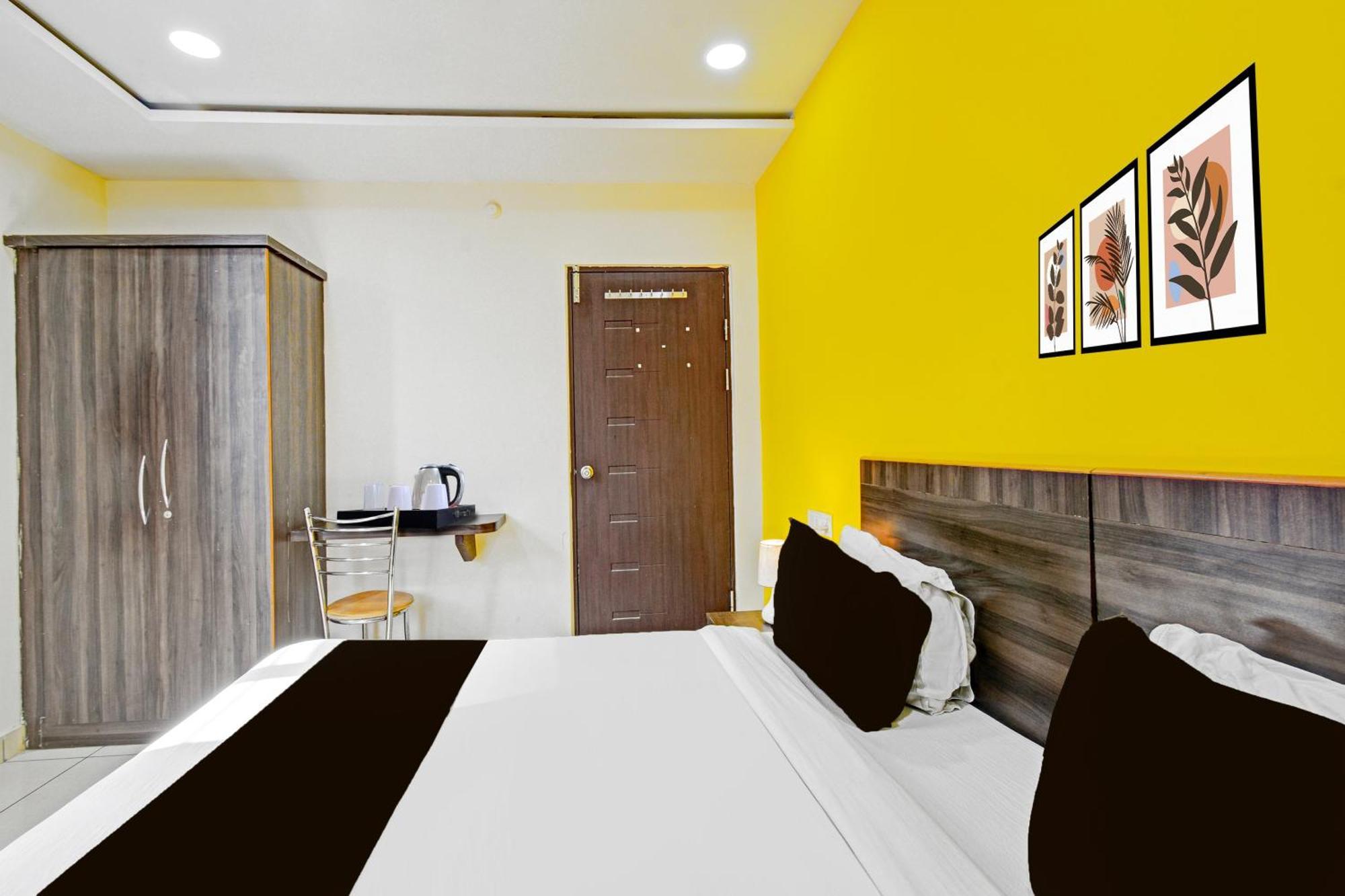 Treebo Trip Hotel Dunes Inn Kondapur (Telangana) Exterior foto