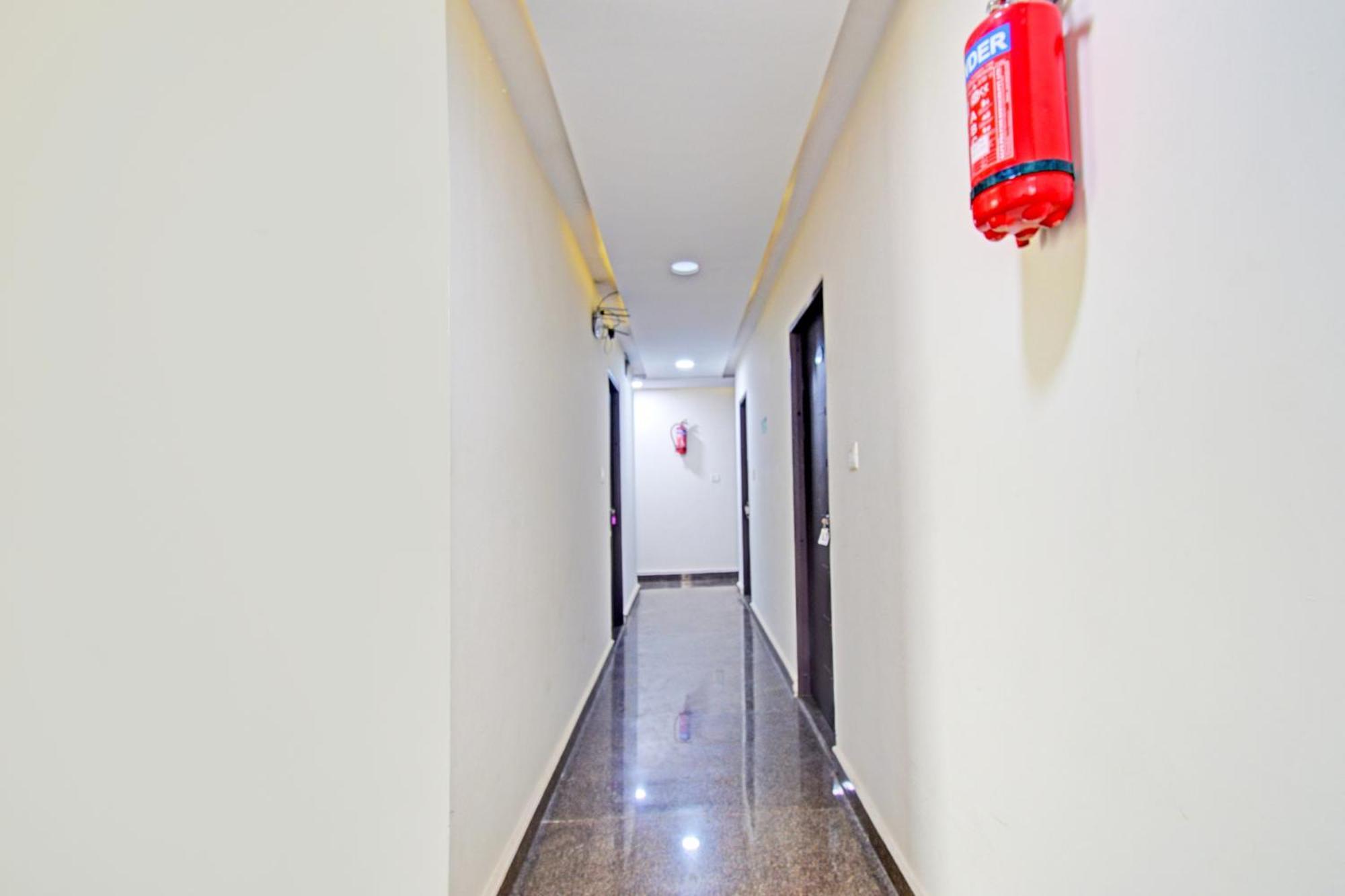 Treebo Trip Hotel Dunes Inn Kondapur (Telangana) Exterior foto